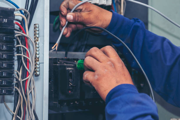 Best Local Electrician Companies  in Larned, KS