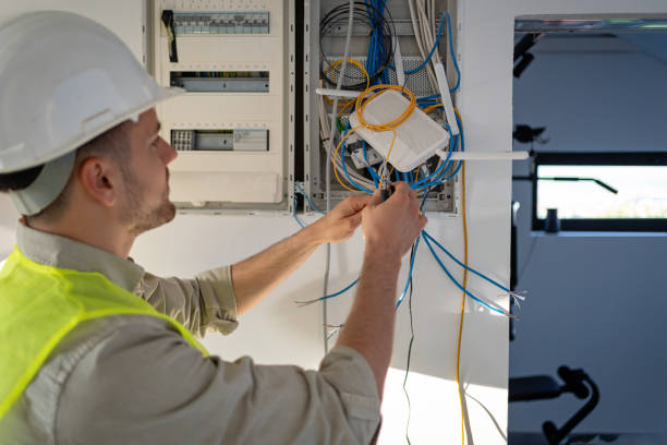 Best Local Electrician Companies  in Larned, KS